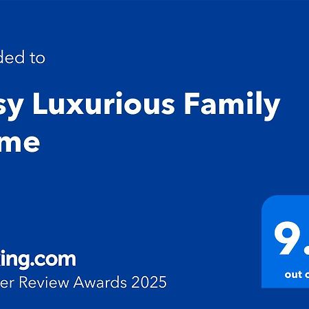 Cosy Luxurious Family Home Лондон Экстерьер фото